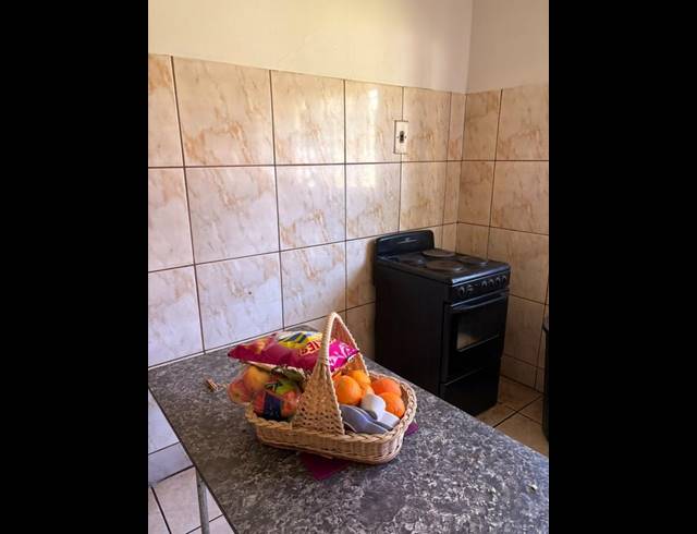 2 BEDROOM APARTMENT FOR SALE IN SASOLBURG EXT 3
